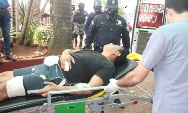 Hieren de una puñalada a un comisario  durante intervención en violencia familiar – Diario TNPRESS