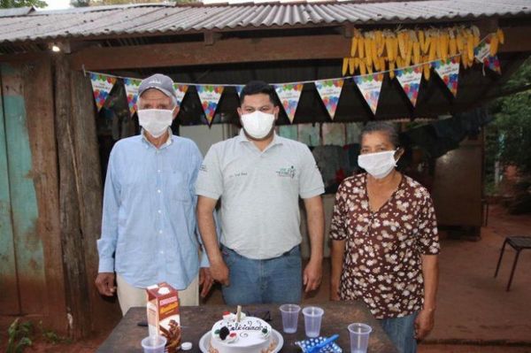 Enfermero celebró su cumple con sus pacientes