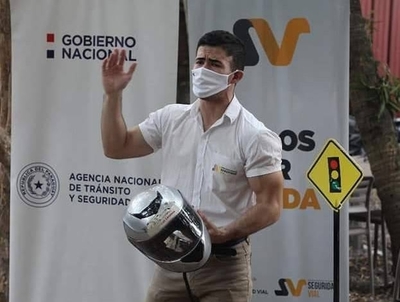HOY / Ante "boom" laboral, capacitan a personal que realiza delivery en motocicleta