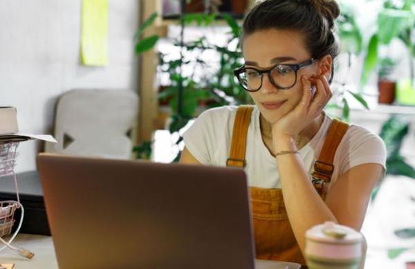 Sigue estos consejos para que trabajar desde tu hogar sea mucho más cómodo - C9N