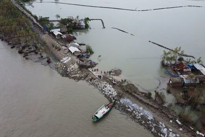 Más de 100 muertos en India y Bangladés tras paso del ciclón Amphan
