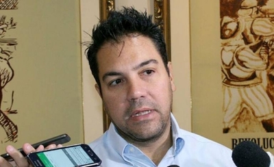 HOY / Óscar Tuma, abogado, se reúne con los agentes fiscales de la investigación del caso Juliette
