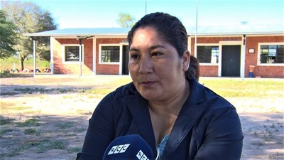 Con futuro incierto: Docente de Toldo Cañada no abandona a sus alumnos en cuarentena