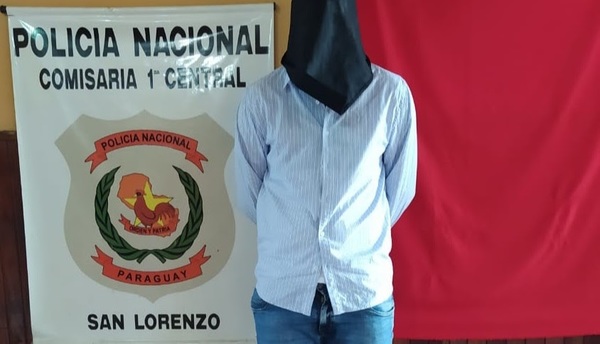 Detienen a hombre con orden de captura