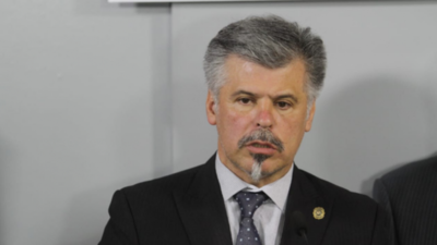 Salud rescinde por completo el contrato de compra de los insumos de Ferreira