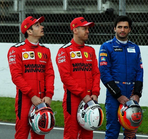 Negociaciones de Ferrari con Sainz arrancaron en diciembre