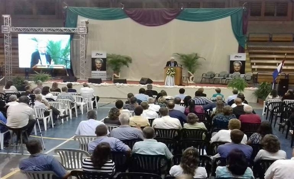 HOY / Iglesias evangélicas repudian decisión de no incluir cultos presenciales ni reuniones en la fase 2