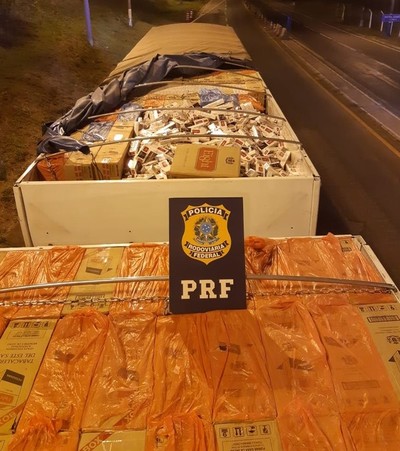 FRONTERA abierta para el CONTRABANDO de cigarrillos