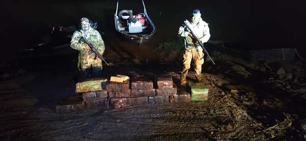 Incautan carga de marihuana en el río Paraná