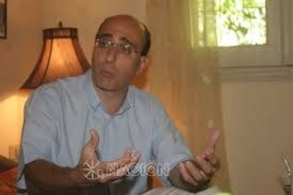 HOY / Carlos Mateo Balmelli, Escritor y Abogado: “La historia Paraguaya es una historia épica”