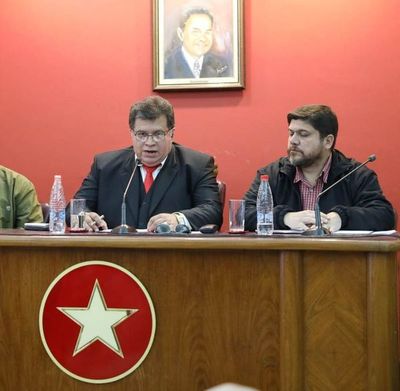Édgar López continúa al frente del Consejo de Seccionales