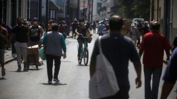 Cuarentena en Perú: 5 factores que explican por qué las medidas de confinamiento no impiden que sea el segundo país de América Latina con más casos de covid-19