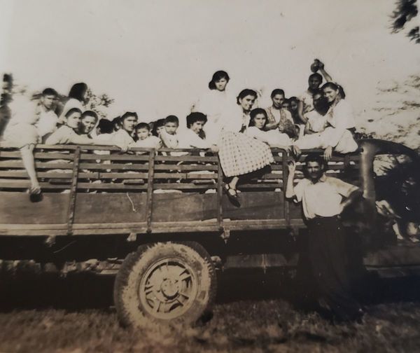 La “glocalidad” y una foto de los Gamell