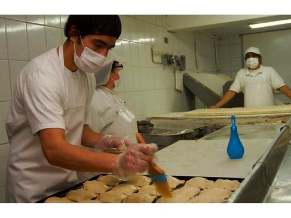Sector gastronómico logra habilitar bufés, pero solo para llevar
