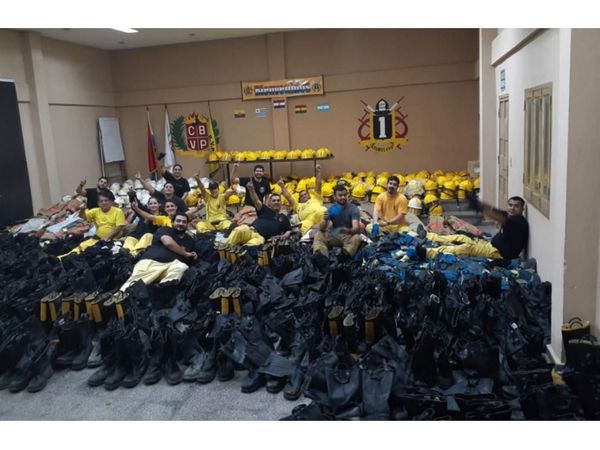 Bomberos reciben donación de protección de Maryland