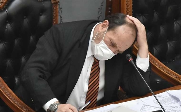 HOY / Envían a prisión a exministro de Salud boliviano por sobrefacturacion de respiradores