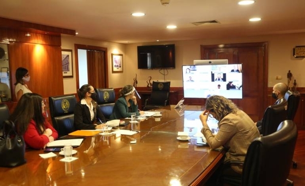 HOY / Autoridades judiciales se reúnen de forma telemática con internos