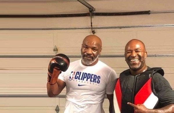 HOY / Con 53 años y a 15 de su retiro, Mike Tyson asegura que su retorno es inminente