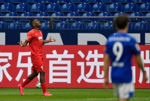 Augsburgo profundiza la crisis del Schalke - Fútbol - ABC Color
