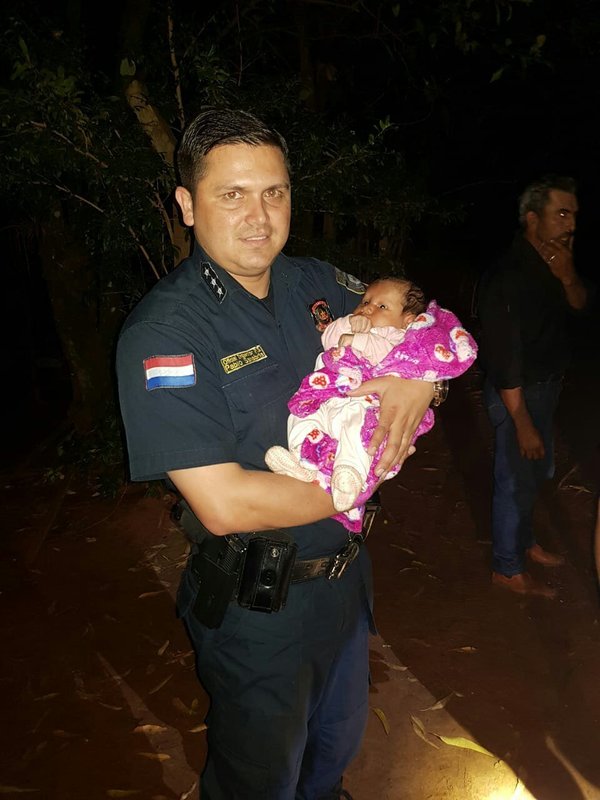Madre dejó a su dos hijos y se esfumó - Campo 9 Noticias