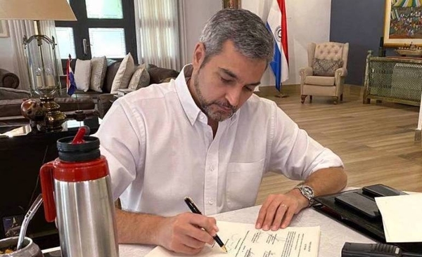 HOY / Ejecutivo promulga decreto de la Fase 2 de la cuarentena inteligente: cuáles son las actividades permitidas