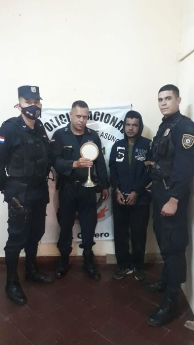 Robo en Iglesia Santísimo Redentor fue captado en video - Nacionales - ABC Color