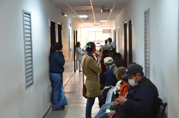 Piden reabrir policlínico