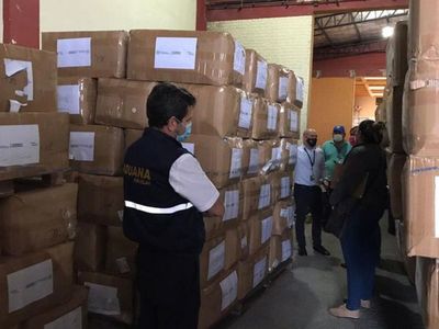 Más  irregularidades en  la compra de insumos revela funcionario