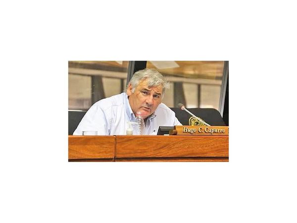 Solicitan renuncia de Efraín por expulsar a diputado Capurro