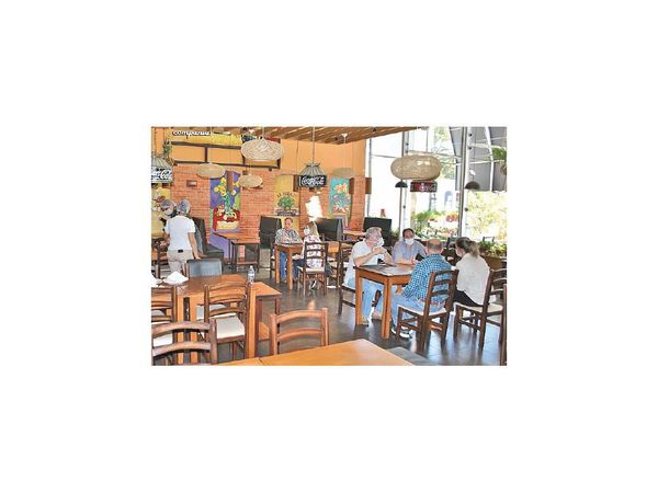 Todos los locales gastronómicos podrán vender bufé para llevar a partir de hoy
