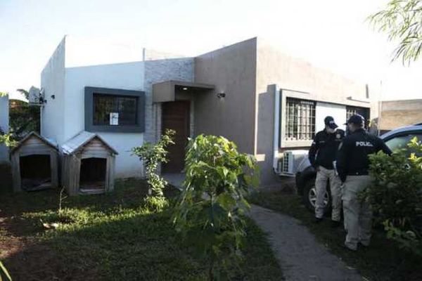 Buscan indicios del paradero de Juliette en vivienda de Ypacaraí