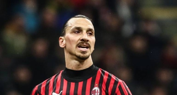 HOY / Ibrahimovic sale lesionado del entrenamiento del Milan y se teme larga baja