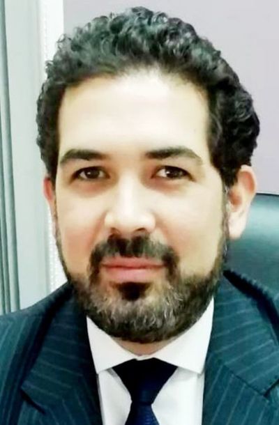 Insumos COVID-19: Ex director administrativo Alcides Velázquez instruyó sacar en un día adjudicación, según exdirector de UOC - La Primera Mañana - ABC Color