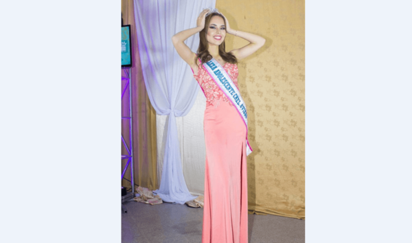 Milca Mendoza nueva reina “Belleza Adolescente Coronel Oviedo” – Prensa 5