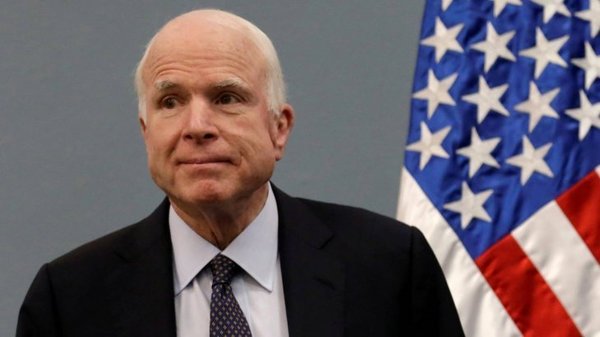 John McCain, ex prisionero de guerra y disidente político, muere a los 81 años - Campo 9 Noticias