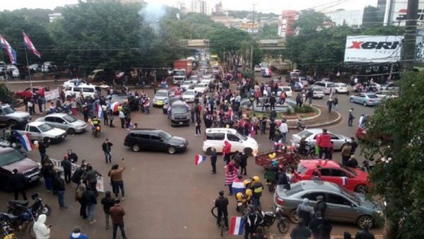 El apoyo del pueblo al intendente de CDE