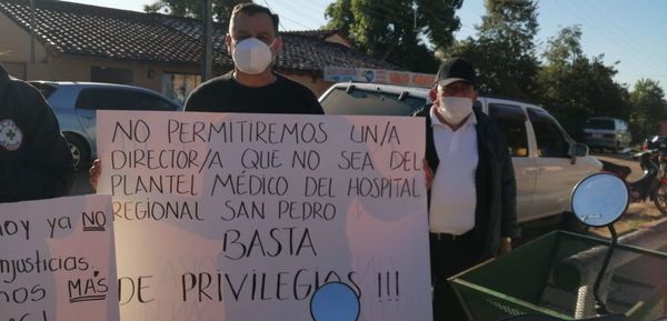 Tras manifestación, nombran a directora del Hospital Regional de San Pedro