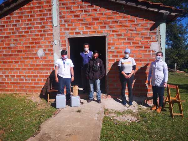  LA GOBERNACION DE ITAPUA Y LA U.S.F. REALIZARON UNA JORNADA DE VACUNACIÓN EN LA ISLA YACYRETÁ