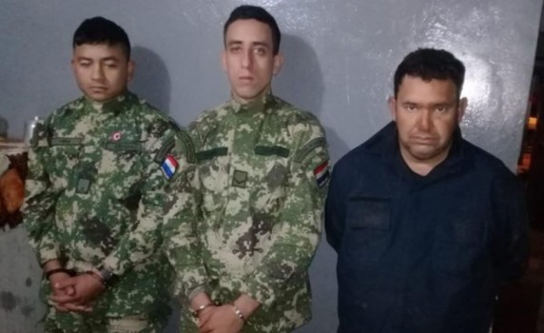 Dos militares y un falso policía detenidos por robo de carga de soja