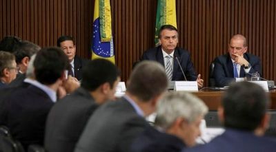 En Brasil hablan de burla de Bolsonaro sobre Paraguay: ¿“República de bananas”?