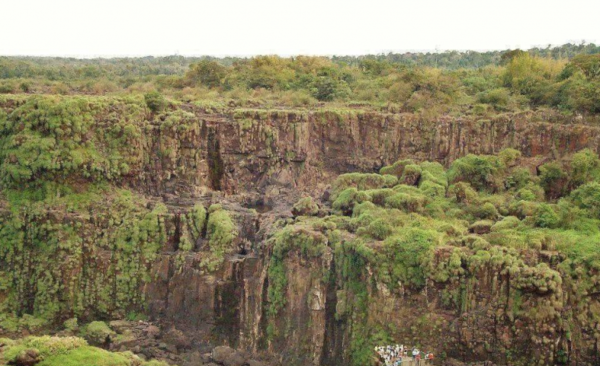 HOY / Las cataratas del Yguazu vuelven a regar toda la zona de Misiones