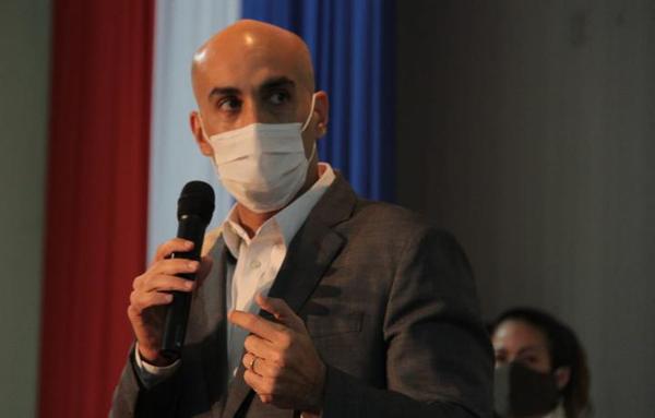 Sumarian a funcionarios que habrían “blanqueado” la compra de insumos chinos