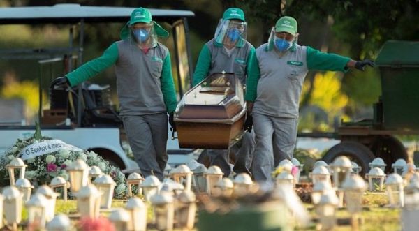 Brasil roza los 375.000 casos de coronavirus y muertos llegan a 23.473