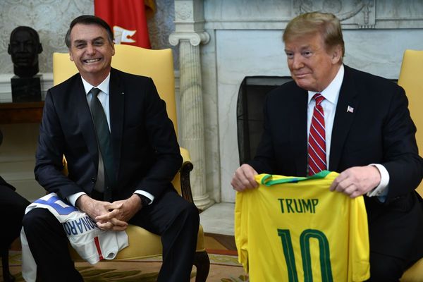 Bolsonaro imita a Trump, pero con menos límites frente a la pandemia