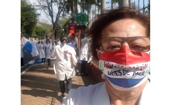 Médicos, sin trajes de bioseguridad ni insumos: “Estamos sobreviviendo gracias a la cuarentena”