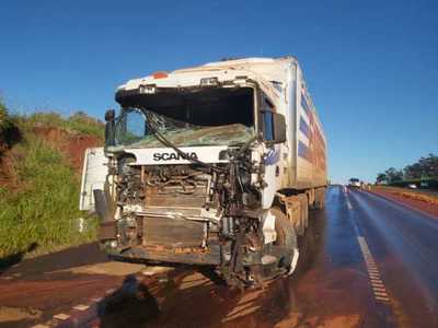 Choque entre camiones deja un herido en Yguazú