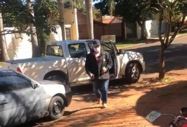 Particulares usan camioneta del Ministerio de Salud para violar protocolo de Covid-19 en PJC