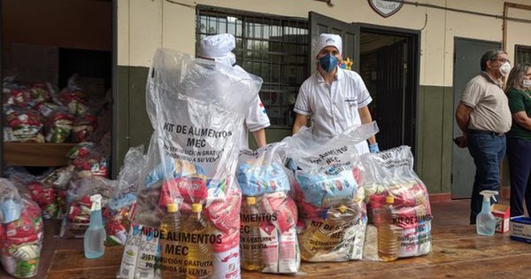 Continúa entrega de kits de alimentos