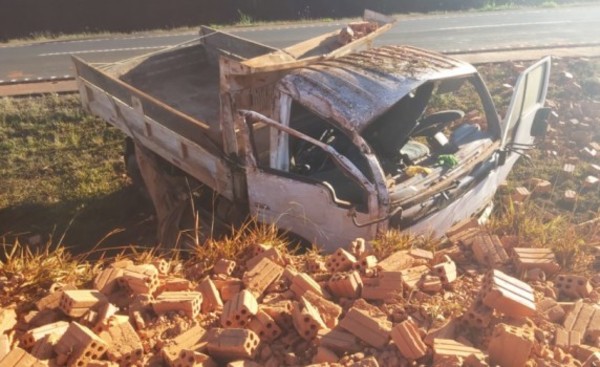 Choque entre camiones deja un herido en la Ruta PY 02