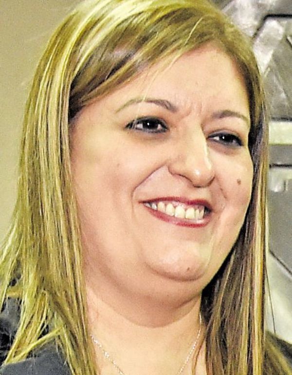 Diputados tratará mañana juicio político a Sandra Quiñónez - Nacionales - ABC Color